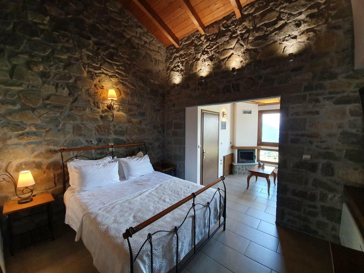 The View Village - Villas Suites & Spa 卡尔派尼西翁 外观 照片
